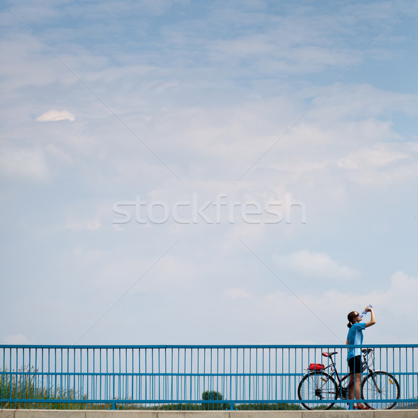 Poster ilan bisiklete binme faaliyetler kadın bisikletçi Stok fotoğraf © lightpoet