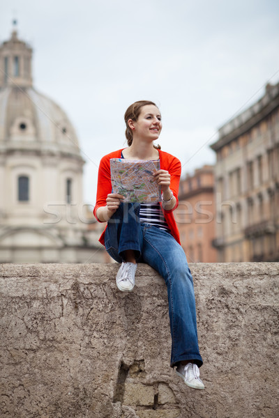 Stockfoto: Mooie · jonge · vrouwelijke · toeristische · studeren · kaart