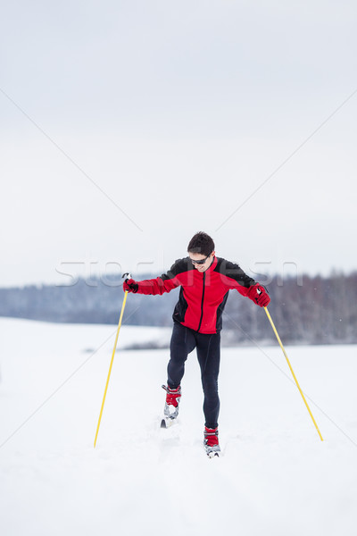 Foto stock: Esqui · moço · inverno · dia · floresta · fitness