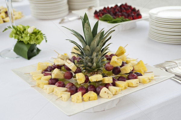 Frutas buffet mesa frutas fiesta restaurante Foto stock © limpido