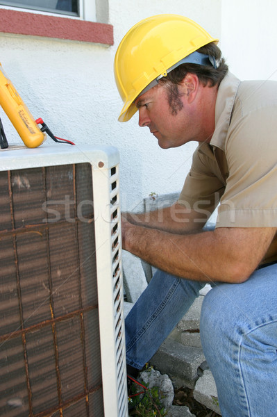 [[stock_photo]]: Climatisation · travail · construction · travaux · hommes