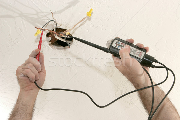 Elektomos elektromos feszültség közelkép villanyszerelő teszt drótok Stock fotó © lisafx