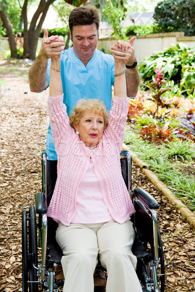 Terapeuta pracy pomoc niepełnosprawnych starszy kobieta Zdjęcia stock © lisafx