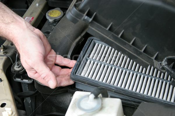 Brudne samochodu powietrza filtrować mechanik samochodowy niebieski Zdjęcia stock © lisafx