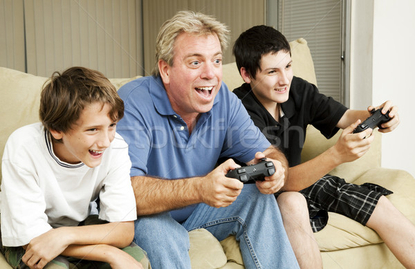 Videojuegos emoción tío videojuegos hombre nino Foto stock © lisafx