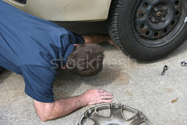 Foto stock: Mecánico · coche · mirando · hombres · azul