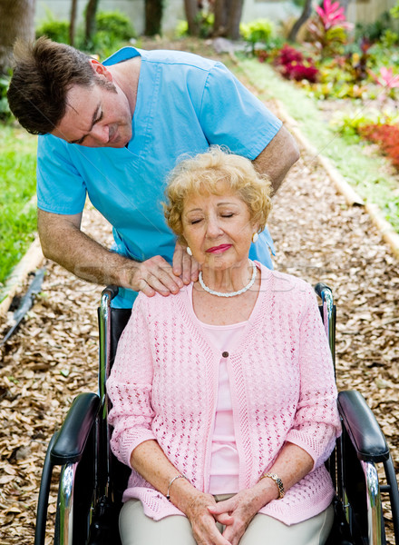 Physiotherapie Massage Senior Frau Rollstuhl Therapie Stock foto © lisafx