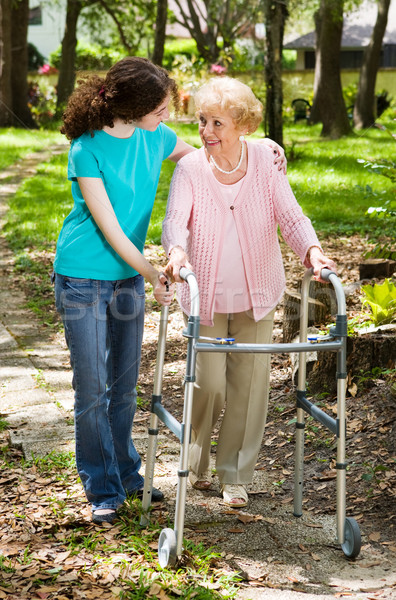 Caminando abuela altos mujer adolescente nieta Foto stock © lisafx