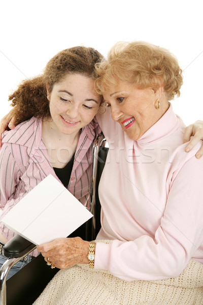 Abuela abuela silla de ruedas lectura madres Foto stock © lisafx