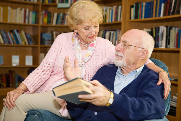 Olvas megbeszélés idős férfi nő együtt Stock fotó © lisafx