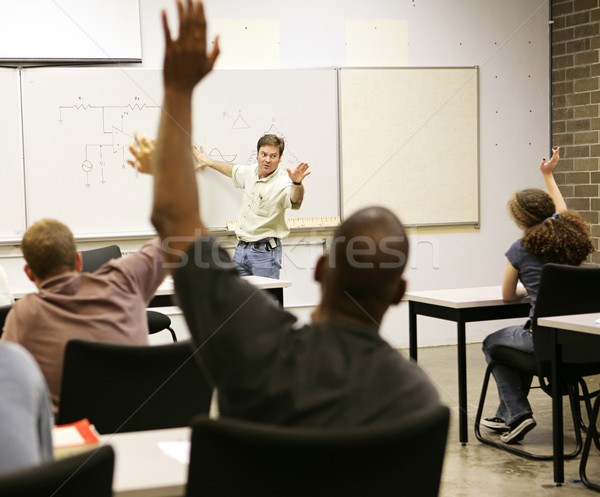 Yetişkin sorular yetişkin eğitimi sınıf eller sormak Stok fotoğraf © lisafx