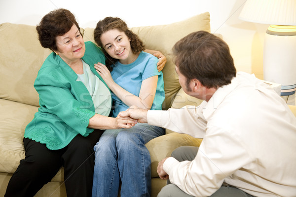 Familie terapie pozitiv rezultat terapeutul mamă Imagine de stoc © lisafx