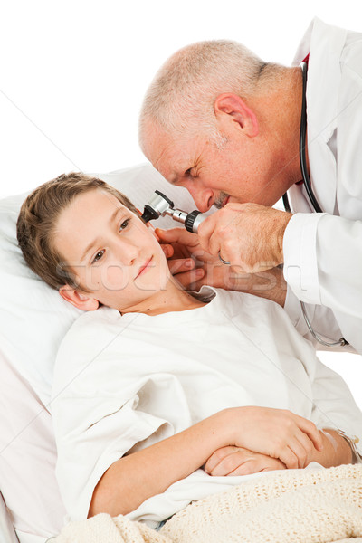 兒科醫師 病人 檢查 小 男孩 醫院 商業照片 © lisafx