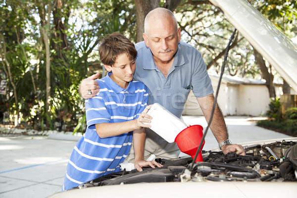 機油 父親的兒子 家庭 汽車 孩子 男孩 商業照片 © lisafx