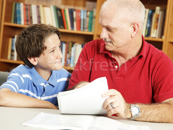 Sceptisch student schooljongen leraar vader boeken Stockfoto © lisafx