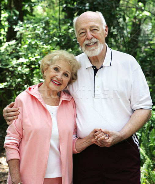 Holding handen portret liefhebbend buitenshuis familie Stockfoto © lisafx