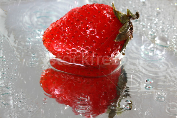 イチゴ 新鮮な 食品 背景 雨 ストックフォト © LIstvan