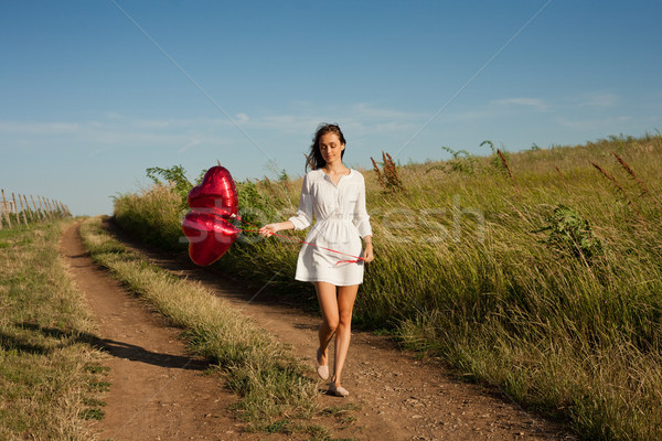 Stok fotoğraf: Genç · kadın · kalp · balonlar · açık · havada · portre