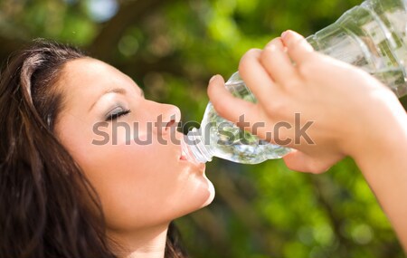 Wasser trinken schönen jungen Brünette Sonnenschein Stock foto © lithian