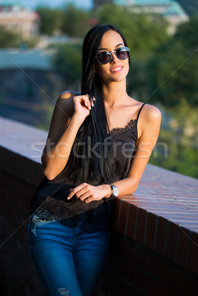 Straat mode brunette portret mooie modieus Stockfoto © lithian