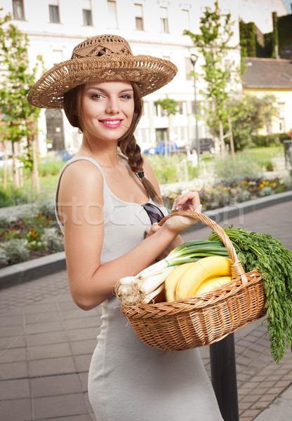 Zdjęcia stock: świeże · zdrowych · piękna · młodych · brunetka · kobieta