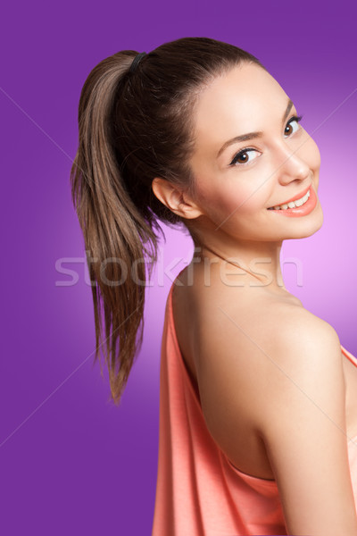 [[stock_photo]]: Heureux · brunette · femme · coloré