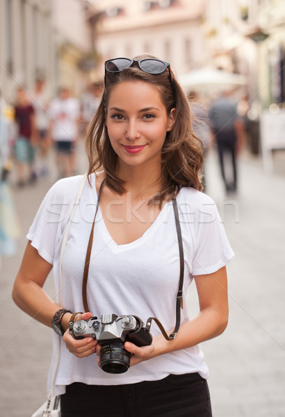 Młoda kobieta zdjęć przepiękny młodych brunetka Zdjęcia stock © lithian