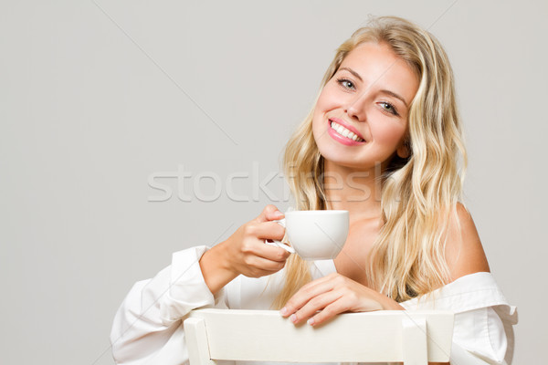 Nyugodt szőke kávé portré boldog nő Stock fotó © lithian