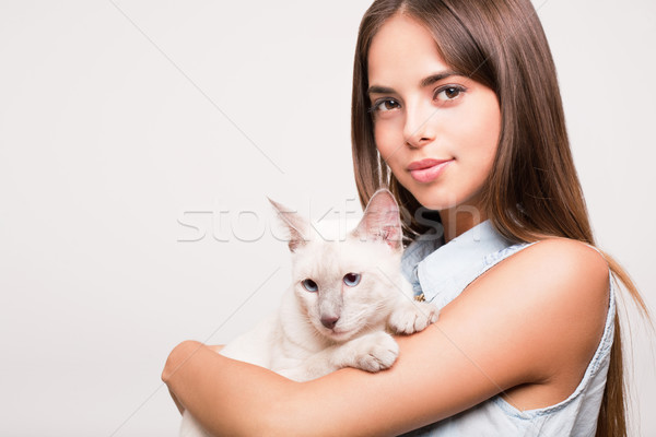 кошки привязанность великолепный молодые брюнетка женщину Сток-фото © lithian