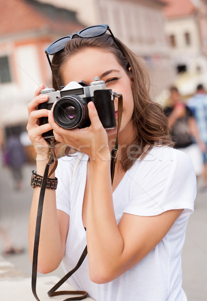 Młoda kobieta zdjęć przepiękny młodych brunetka Zdjęcia stock © lithian