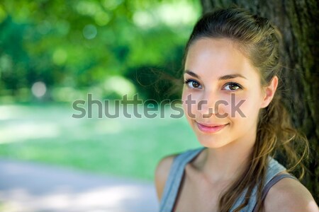 Foto stock: Retrato · belo · jovem · morena · ao · ar · livre