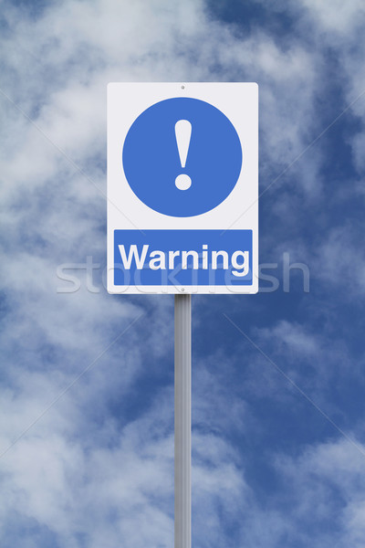 警告標誌 感嘆號 天空 簽署 安全 警告 商業照片 © lorenzodelacosta
