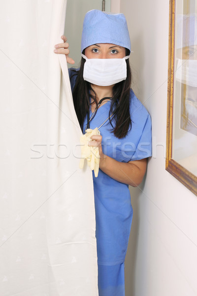 Epidemie Krankenschwester tragen Maske Grippe Virus Stock foto © lovleah