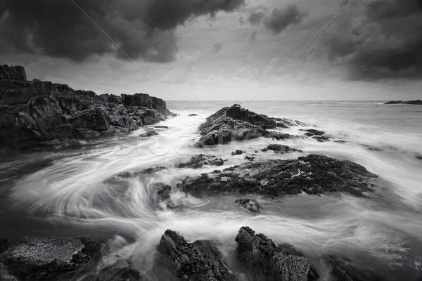 Zeegezicht humeurig weer oceaan laag getij Stockfoto © lovleah