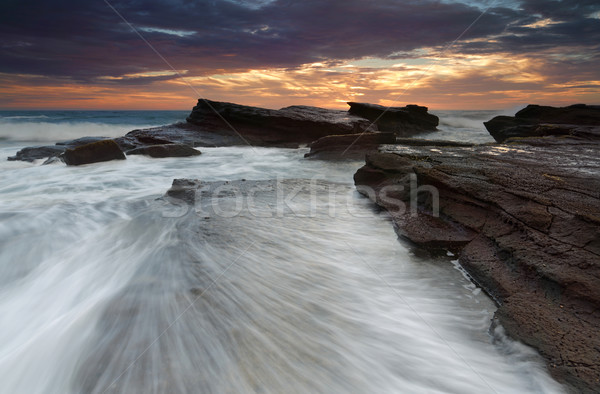 Răsărit plajă ocean Australia apă nori Imagine de stoc © lovleah