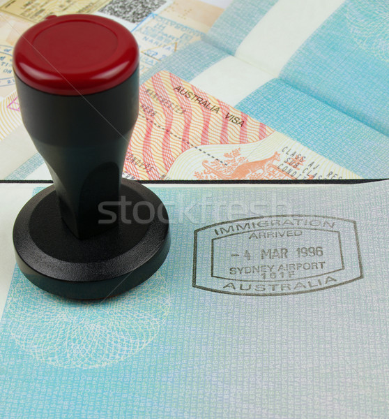 Imigração visa carimbo ferramenta passaporte australiano Foto stock © luapvision