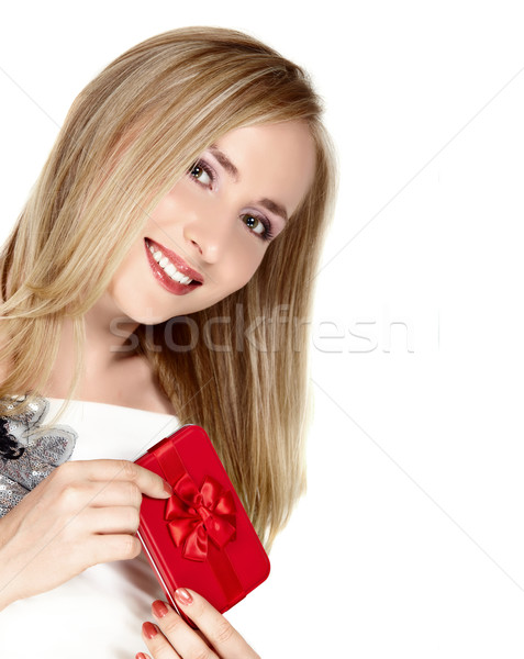 Uśmiechnięty młoda kobieta czerwony polu piękna długo Zdjęcia stock © lubavnel