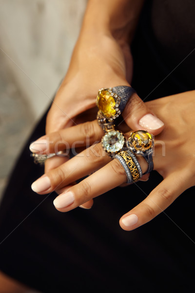 Antieke handgemaakt turks sieraden meisje Stockfoto © lubavnel