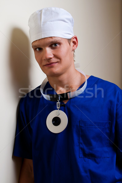 肖像 年輕 醫生 男子 快樂 工作 商業照片 © luckyraccoon