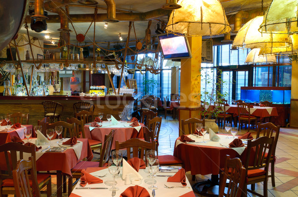 Olasz étterem hagyományos belső fény üveg piros Stock fotó © luckyraccoon