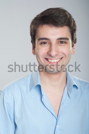 Jungen Geschäftsmann Porträt lächelnd gut aussehend Auszubildende Stock foto © luissantos84