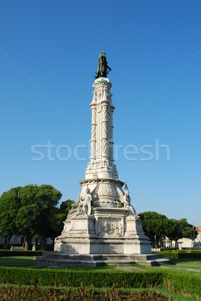 Lissabon berühmt Entdeckung Statue Himmel Stadt Stock foto © luissantos84