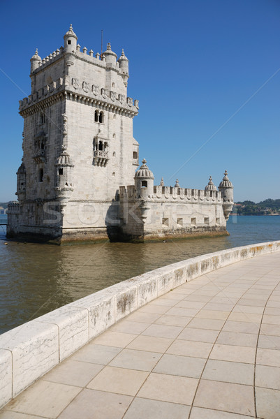 Torre Lisboa um famoso ponto de referência cidade Foto stock © luissantos84