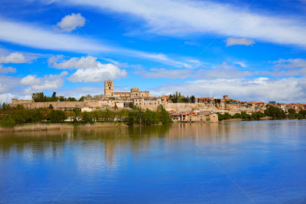 Panoramę rzeki Hiszpania la sposób wody Zdjęcia stock © lunamarina