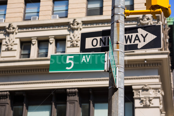 Fift avenue sign 5 th Av New York Mahnattan Stock photo © lunamarina