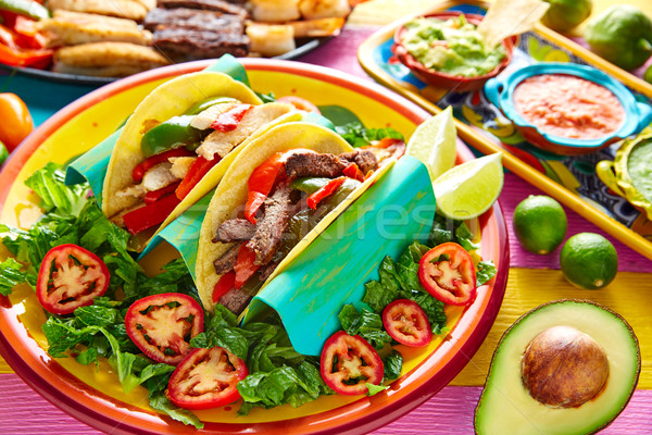 Mexikói tyúk marhahús fajitas taco színes Stock fotó © lunamarina