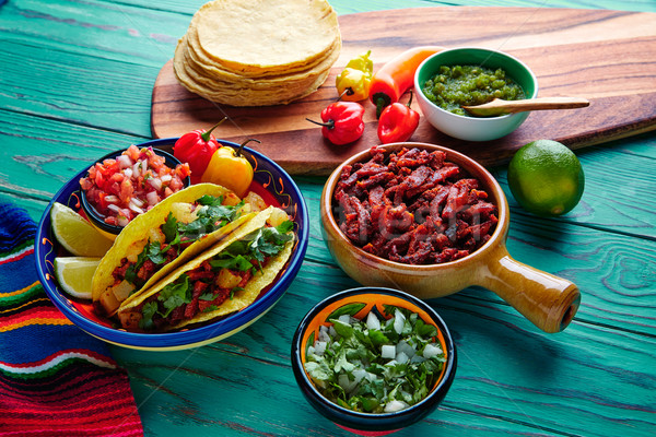 Foto stock: Tacos · mexicano · coentro · ananás · pimenta