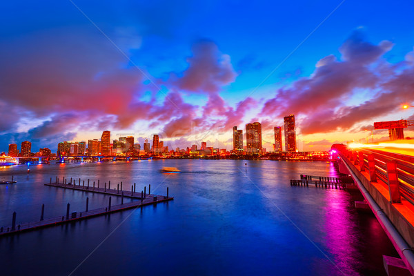 Miami centro de la ciudad horizonte puesta de sol Florida EUA Foto stock © lunamarina