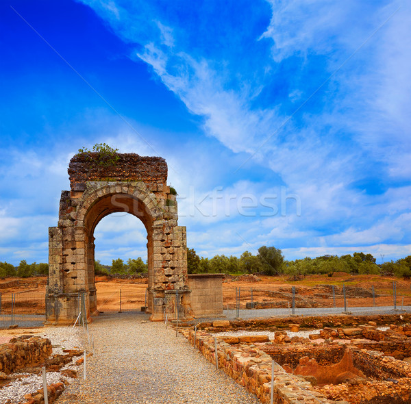 Arch romana Spagna la città montagna Foto d'archivio © lunamarina