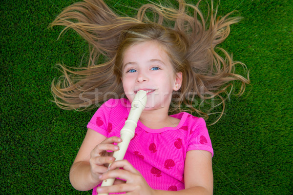 Blond kid Kinder Mädchen spielen Flöte Stock foto © lunamarina